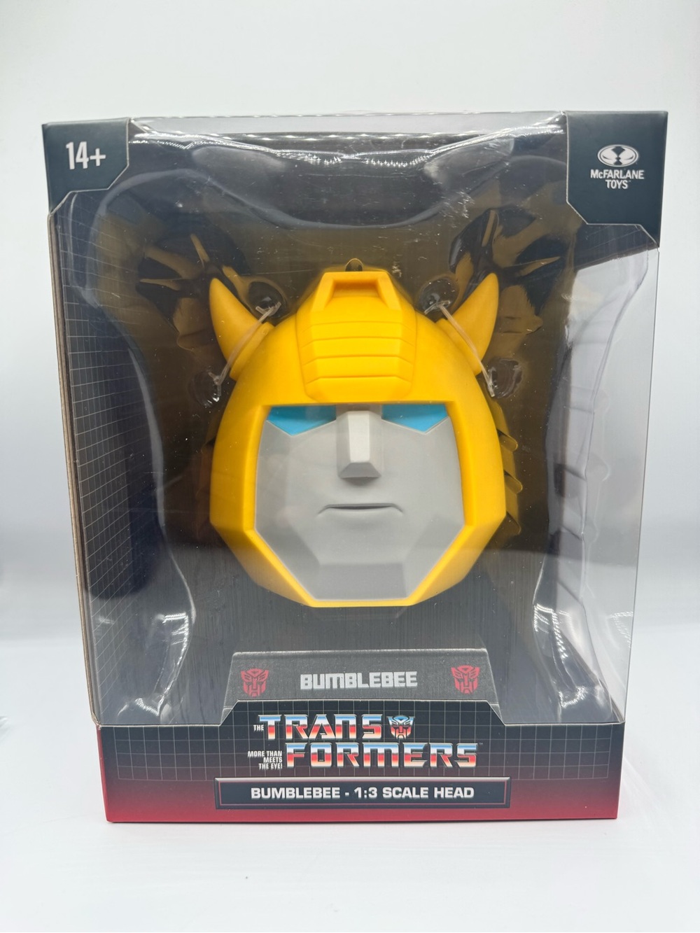 McFarlane Toys - Transformers - 1:3 Scale Replica Bust - Bumblebee